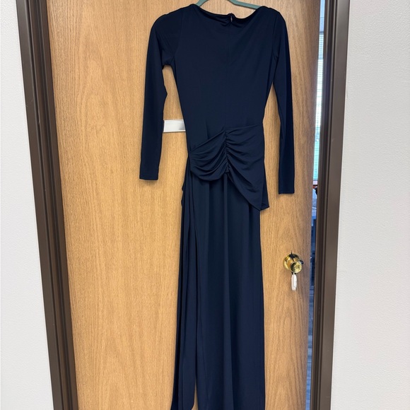 Elegant Black Long Sleeve Dress - Picture 8 of 10